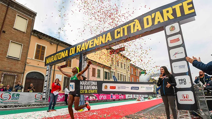 La frutta di Dole Italia all'Esselunga Maratona di Ravenna